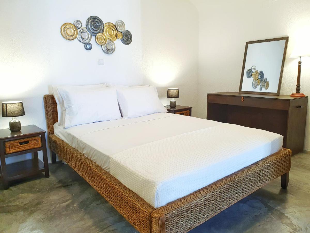 Navita Cave Houses Fira  Ngoại thất bức ảnh