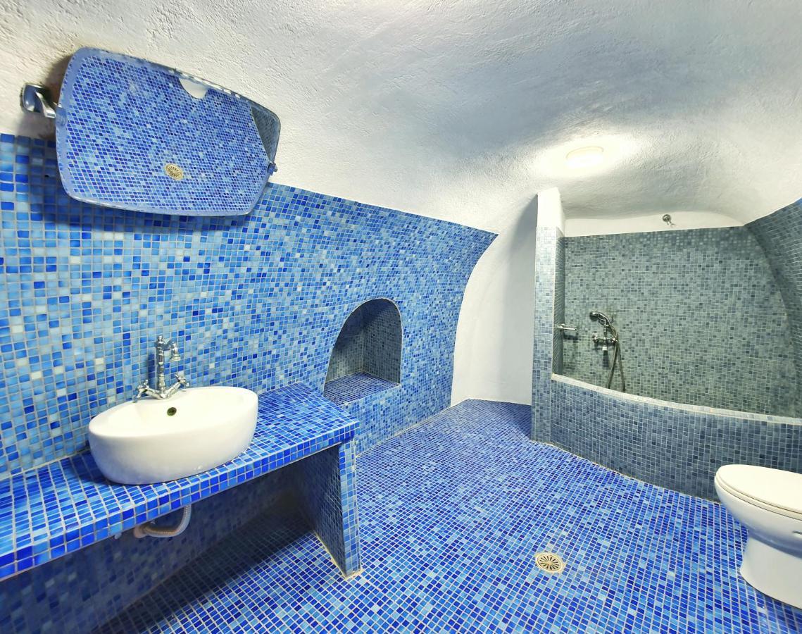Navita Cave Houses Fira  Ngoại thất bức ảnh