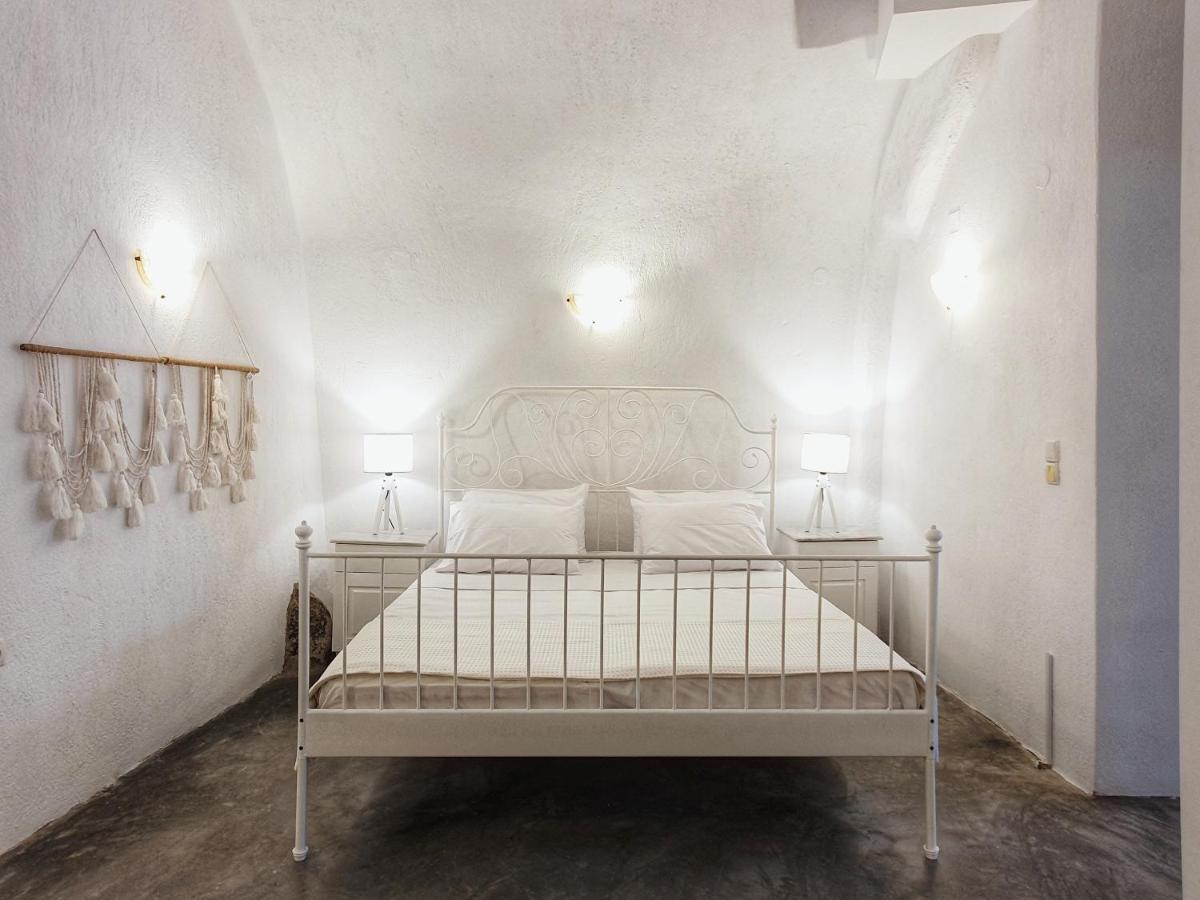Navita Cave Houses Fira  Ngoại thất bức ảnh