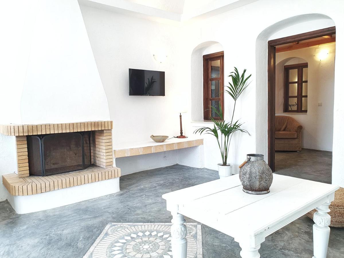 Navita Cave Houses Fira  Ngoại thất bức ảnh